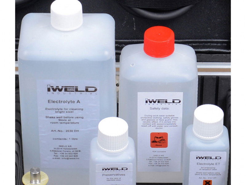 IWELD POLICLEAN polírozó ´C´ elektrolit (1,0l) termék fő termékképe